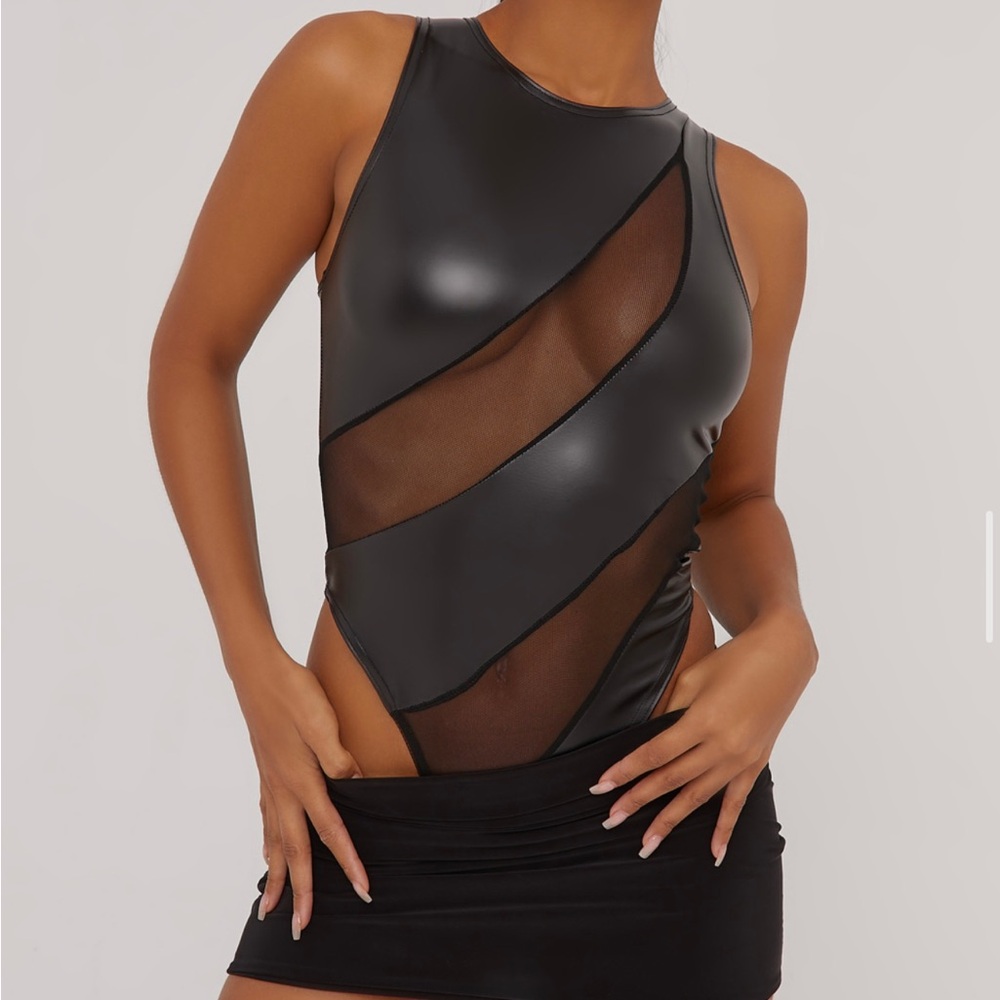 SLEEVELESS MESH PANELLED DETAIL BODYSUIT IN BLACK FAUX LEATHER